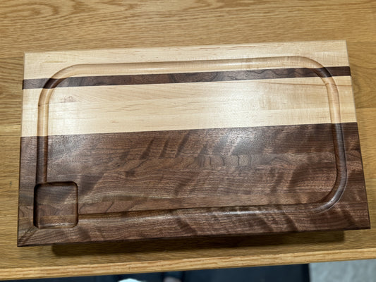 Walnut & Maple cutting board — item# 3157 (Lake Anna)