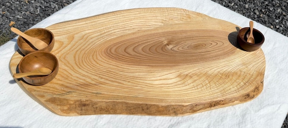 Ash Charcuterie Board w/ 2 wooden bowls & spoons — item# 5543