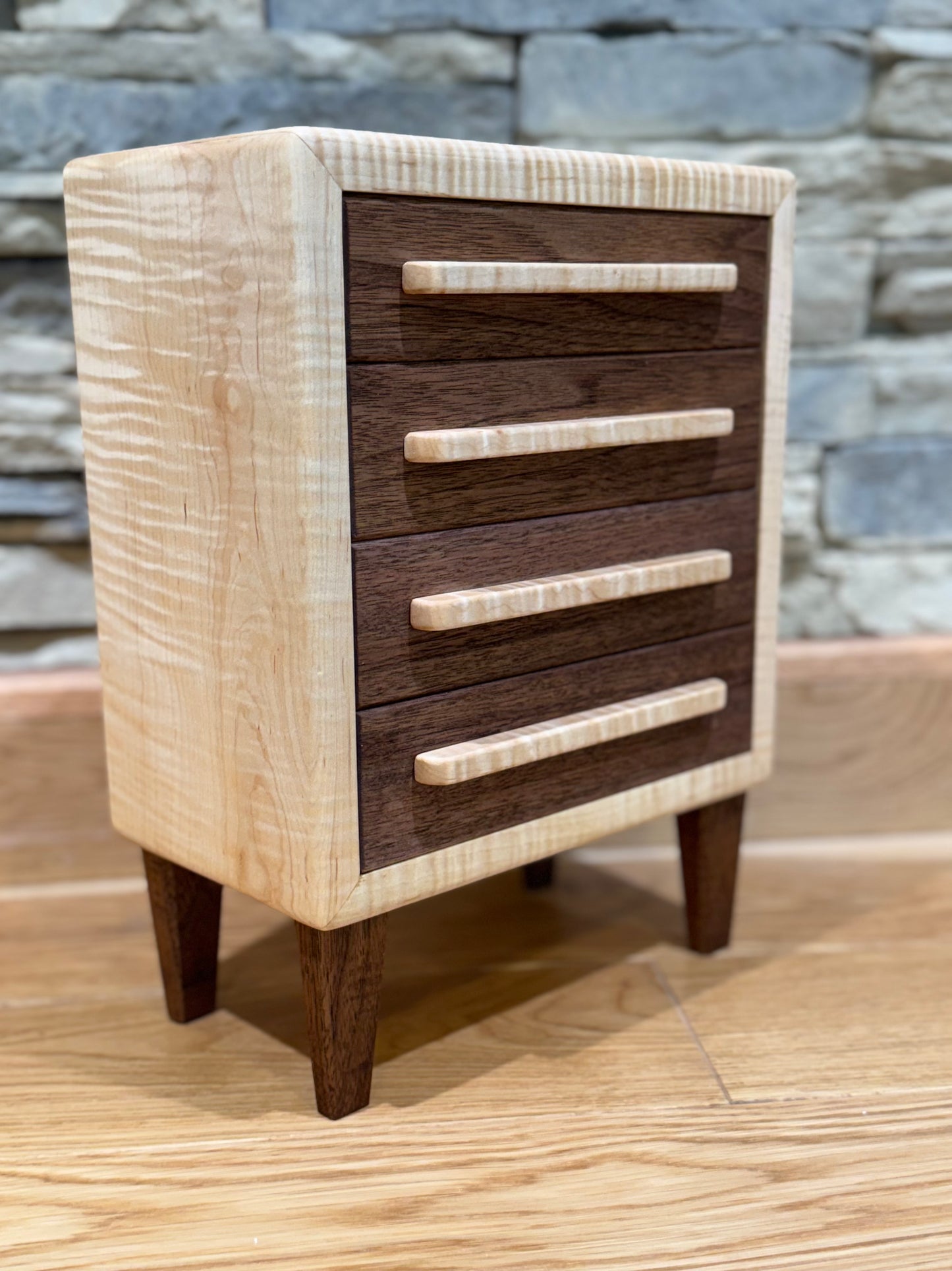 Keepsake/ Jewelry stand 1 of 1